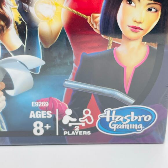 Clue Rivals Edition Board Game- NEW - Picture 3 of 5